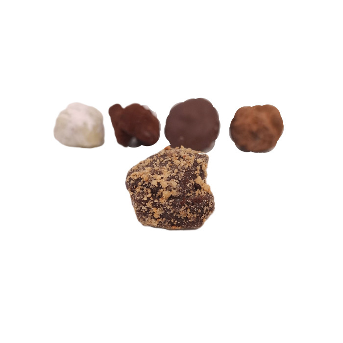 Trufla z orzechem laskowym – kremowa trufla z mlecznej czekolady i polskich orzechów